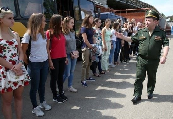Организация медицинских консультаций для женщин-кандидатов
