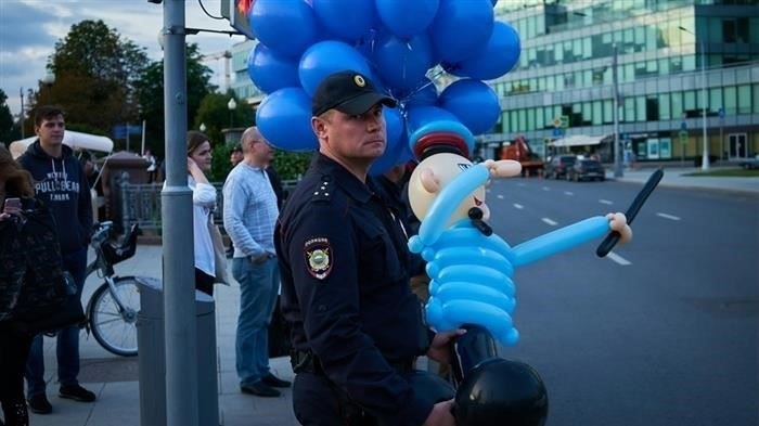 Кто принадлежит к полиции