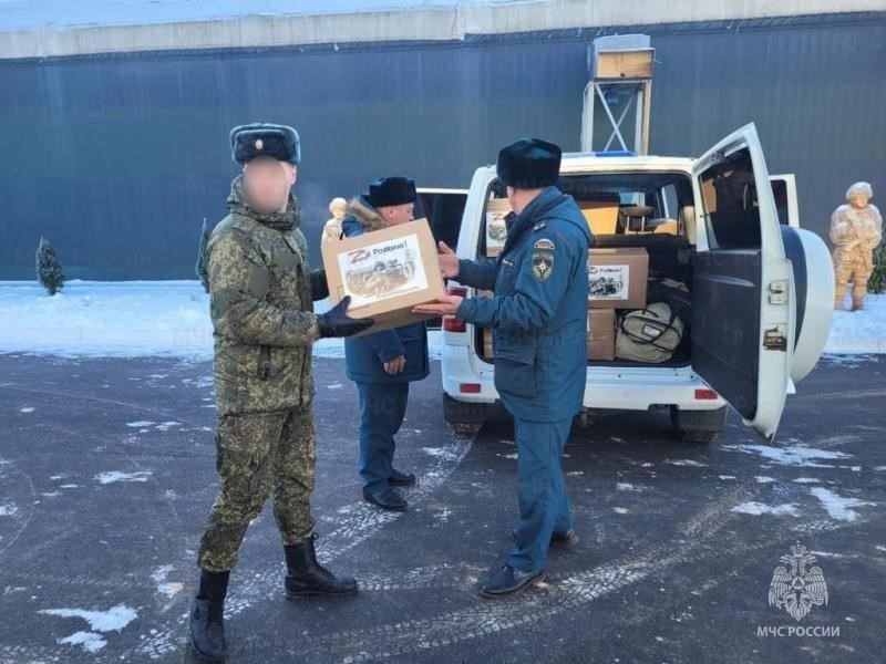 Во время службы в армии Михалков вошел в состав специального подразделения, известного своей строгой дисциплиной и элитным статусом в советских вооруженных силах. После окончания учебы он попал в батальон, где молодых офицеров готовили к передовым военным должностям. Эти годы, отмеченные жесткой подготовкой, стали решающими для его будущего влияния не только в армии, но и в дальнейшей карьере.