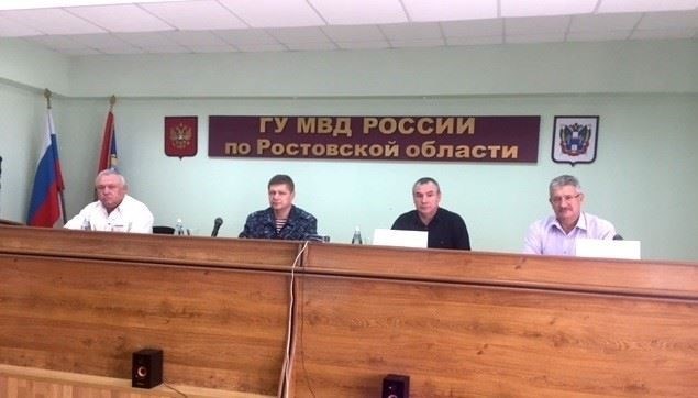 Сотрудники донецкой милиции представлены новому начальнику